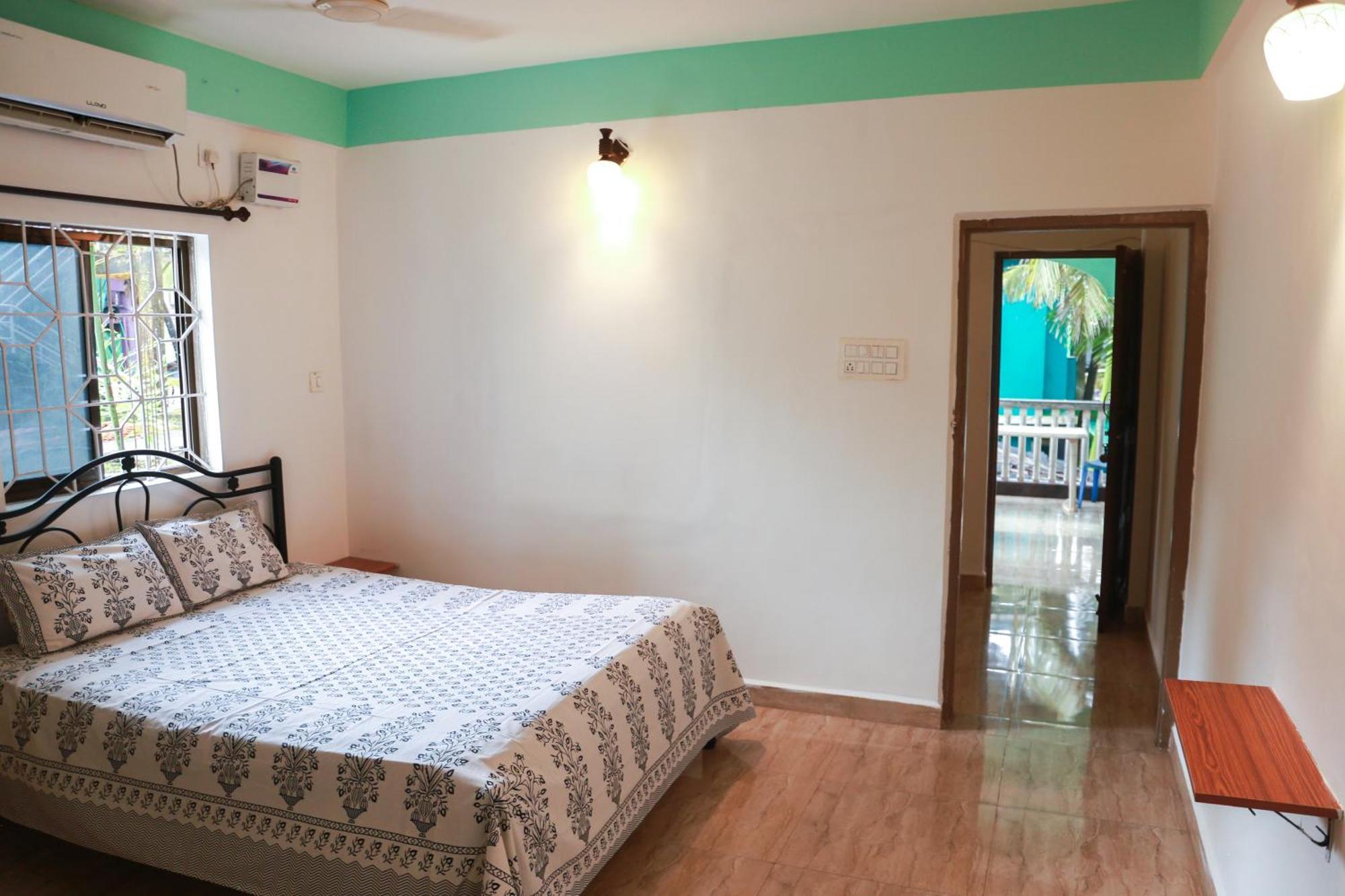 Kumbaya Beachside Hostel & Apartments At Arambol Beach Eksteriør billede