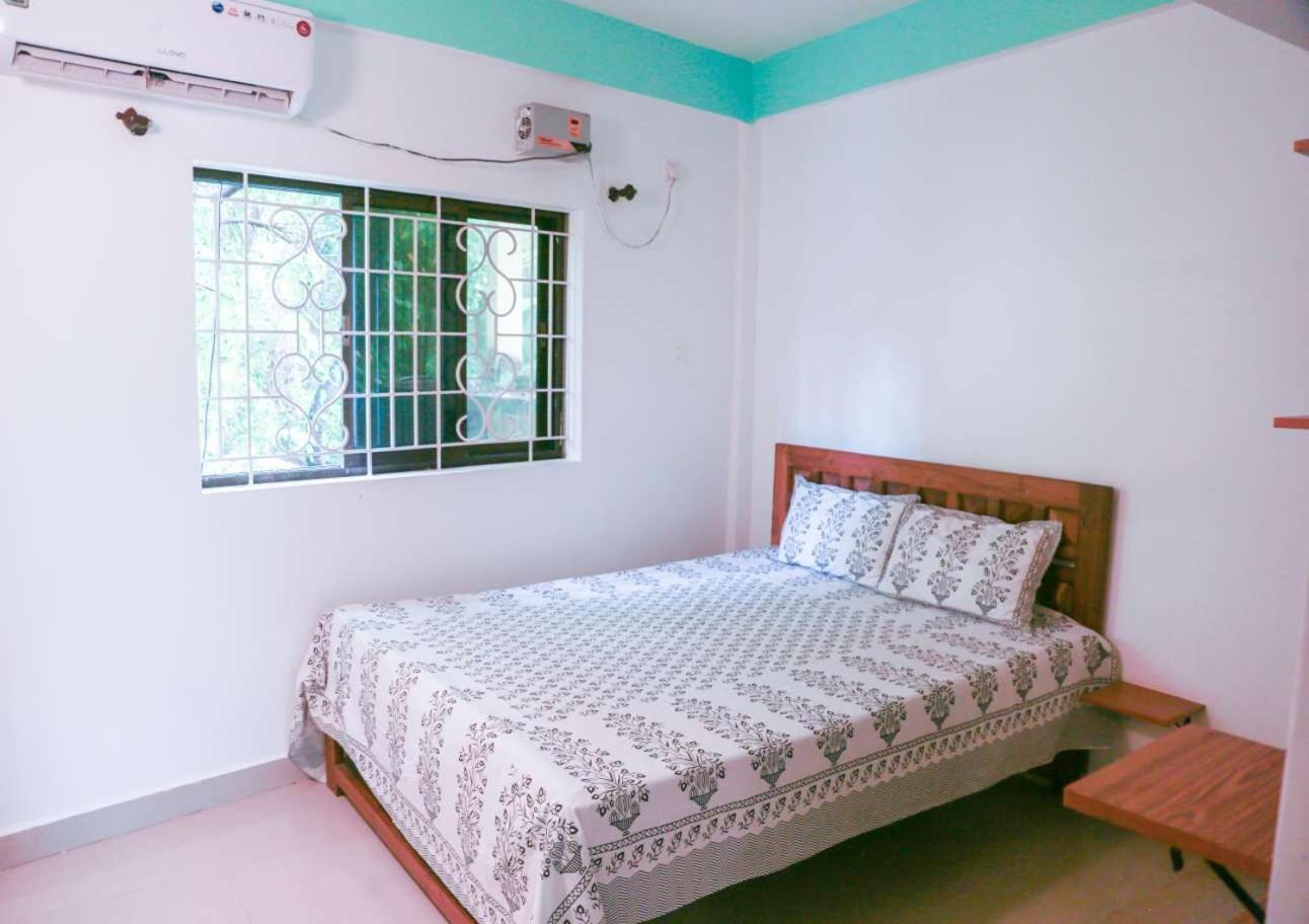Kumbaya Beachside Hostel & Apartments At Arambol Beach Eksteriør billede